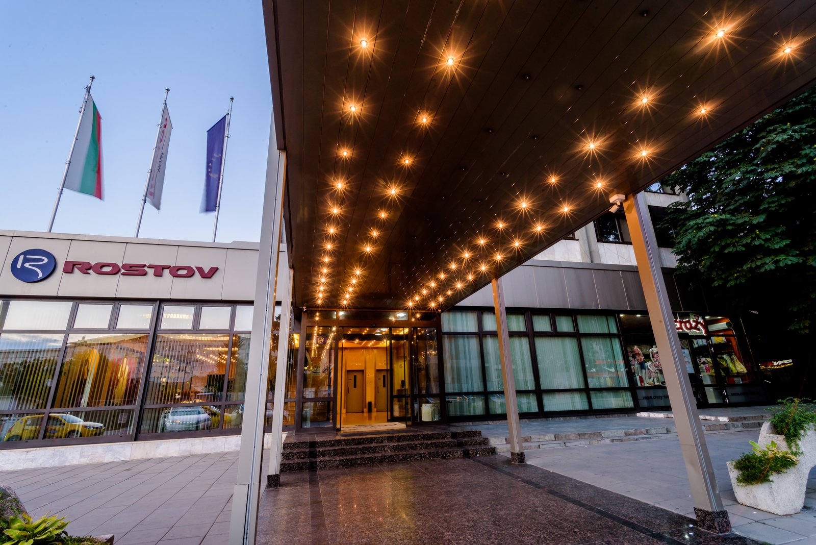 Hotel Rostov archive
