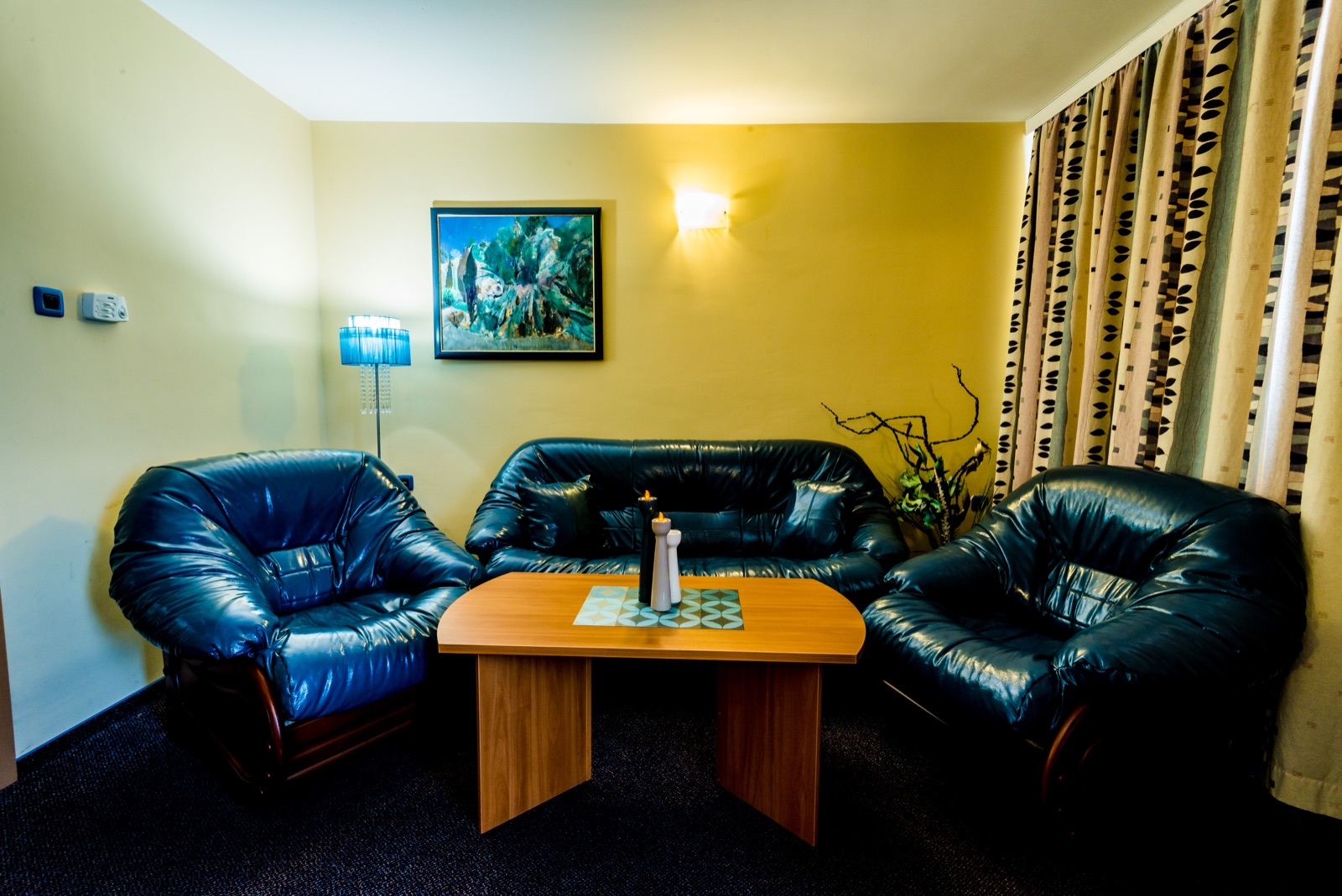 Apartment — lounge